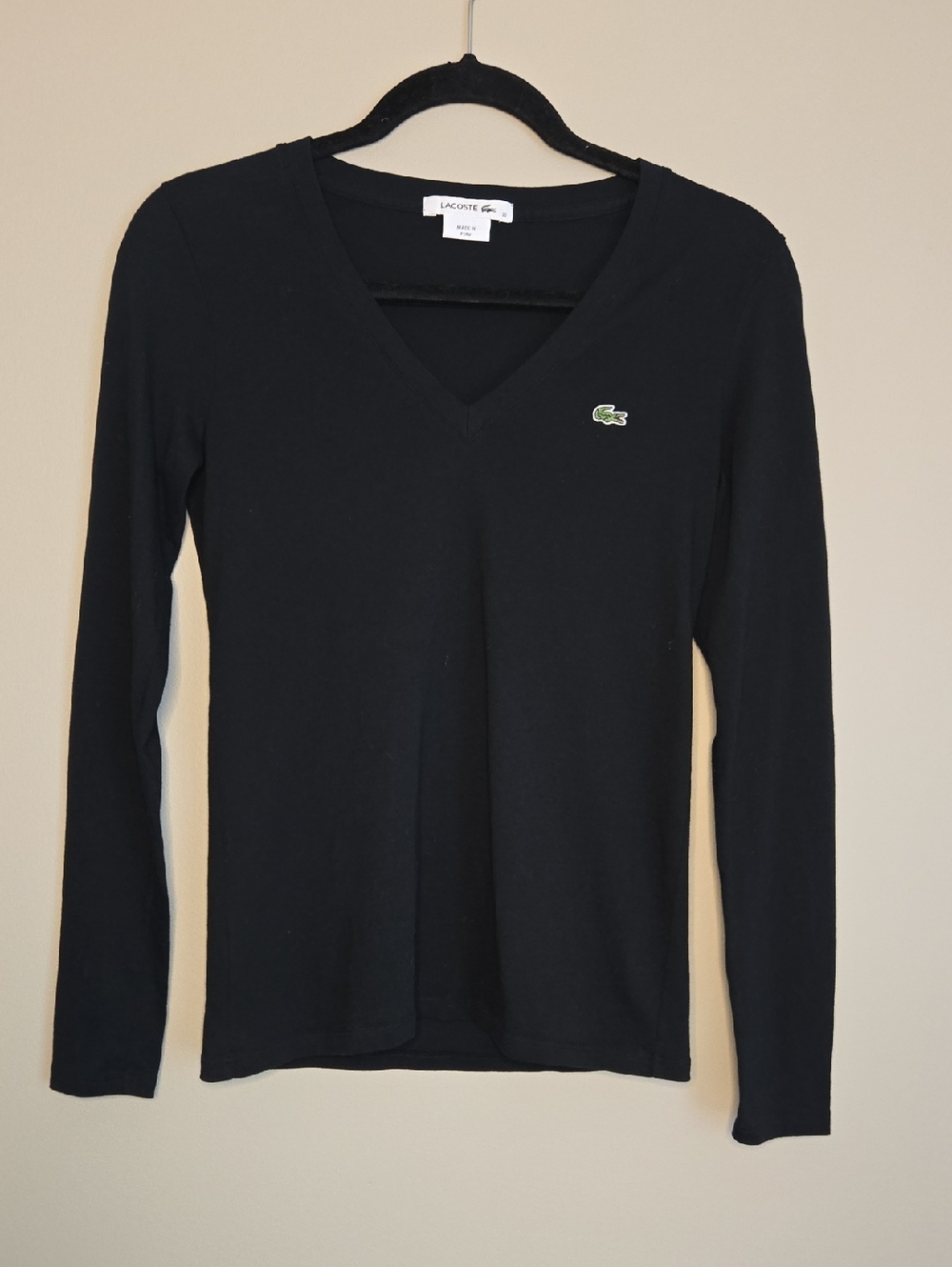 Lacoste Long-Sleeve Women's V-Neck Top - Black with Green Croc